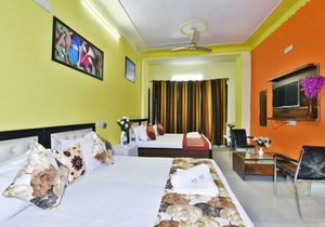 Wow Backpackers Hostel