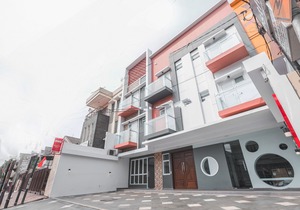 OYO 1487 Residence Khoe