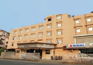 Hotel Shelter