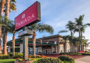 Ramada by Wyndham Costa Mesa/Newport Beach