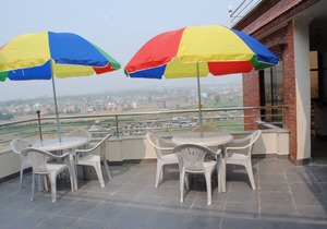 Cozy Luxury Double Room - Manohara Pvt Ltd