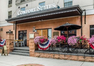 Comfort Suites Downtown Carlisle