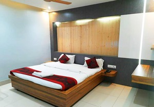 Hotel Jay Deluxe
