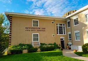 Riverside Hot Springs Inn & Spa - Adults Only