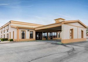 Quality Inn & Suites Bloomington University Area