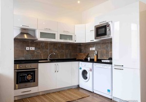 Beautiful 2-Bed Apartment at Pamv Estates Apt7