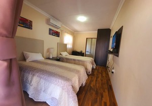 Tenacity Mafikeng Guesthouse - 7