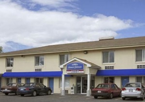 Howard Johnson by Wyndham Springfield