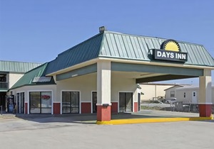 Days Inn by Wyndham Burleson Ft. Worth