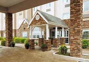 Microtel Inn & Suites by Wyndham Wheeling at Highlands