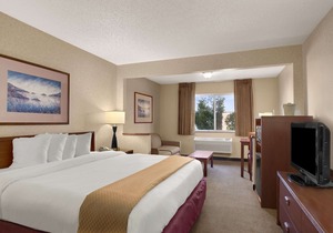 Baymont by Wyndham Golden/Red Rocks
