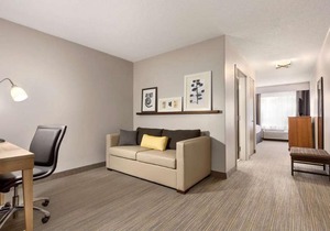 Country Inn & Suites by Radisson, Dahlgren-King George, VA