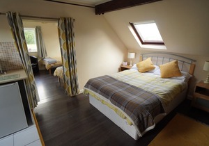 Common Farm Motel