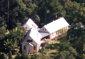 Glass House Mountains Ecolodge