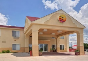 Quality Inn and Suites Terrell