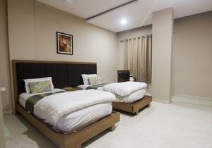 Premier Hotel
