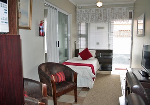Room for 3 Guests - Amarachi Guesthouse in Swakopmund Namibia - Beach in 500m