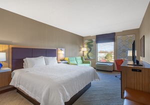Hampton Inn & Suites Albany-Airport