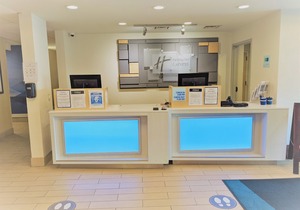 Holiday Inn Express Cedar Rapids - Collins Road, an IHG Hotel