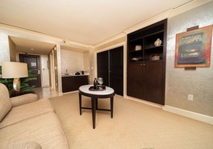 Reno Suites