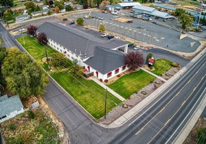 Rory & Ryan Inn