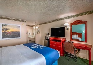 Days Inn by Wyndham Socorro