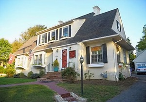 Clay Corner Inn