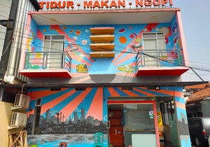 Budi House & Food Station