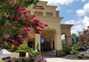 Hampton Inn & Suites Atlanta-Six Flags