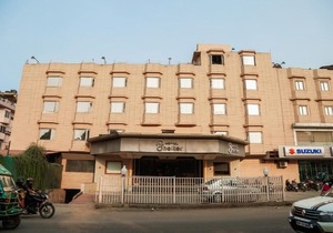 Hotel Shelter
