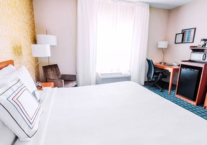 Fairfield Inn by Marriott Medford Long Island