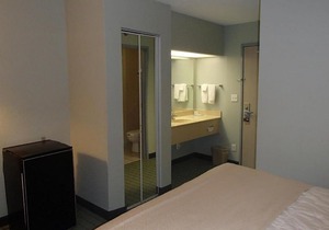 Days Inn & Suites by Wyndham Corpus Christi Central