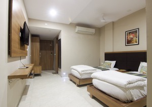 Premier Hotel