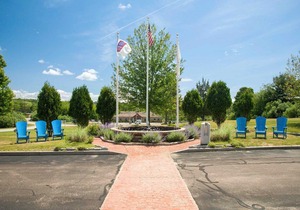 Comfort Suites West Warwick - Providence