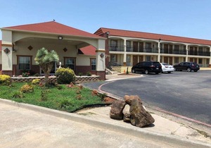 Days Inn by Wyndham Gainesville