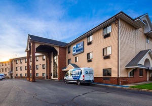 Best Western Airport Inn Warwick