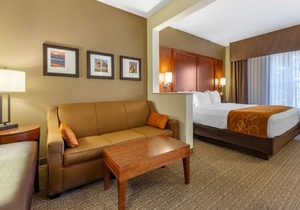 Comfort Suites