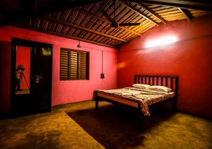 Cozy Basic Room in A Picturesque Wada 1