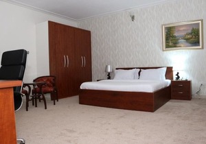 Bjorne Classic Suites