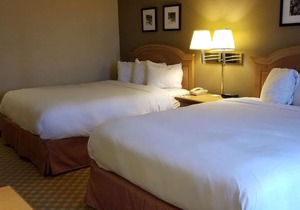 AmericInn by Wyndham Galesburg