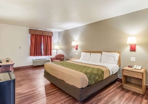 Econo Lodge Truman Inn