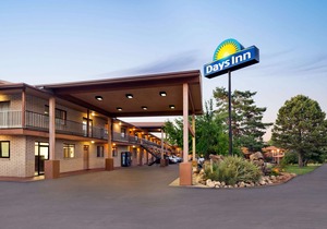 Days Inn by Wyndham Cortez