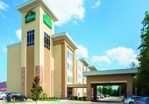La Quinta Inn & Suites by Wyndham West Monroe