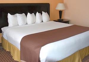 Baymont by Wyndham East Windsor Bradley Airport