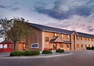 Travelodge by Wyndham Vaughn
