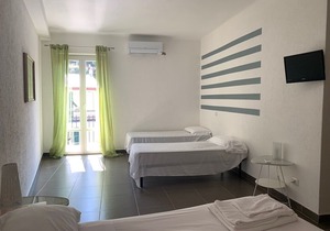 Vernazza Rooms & Apartments