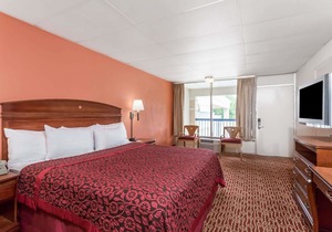 Days Inn by Wyndham Fredericksburg North