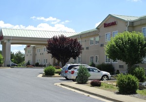 Ramada by Wyndham Strasburg