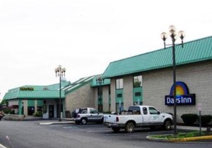 Days Inn by Wyndham Hillsborough