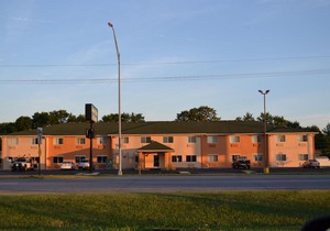 Countryside Inn & Suites